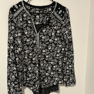Lucky Brand Embroidered Long Sleeve Floral Black and White Blouse Boho Size S